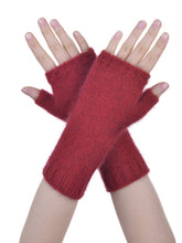 Load image into Gallery viewer, 6105 Short Plain Glovelet - These gloves are a classic essential you won&#39;t want to leave the house without. Our lightweight glovelets will keep your hands beautifully snug and have the freedom of open fingers so there is no need to remove them when you are out and about!