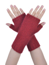 Load image into Gallery viewer, 6105 Short Plain Glovelet - These gloves are a classic essential you won't want to leave the house without. Our lightweight glovelets will keep your hands beautifully snug and have the freedom of open fingers so there is no need to remove them when you are out and about!