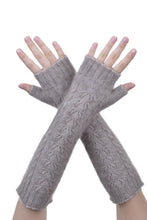 Load image into Gallery viewer, 622 Cable Glovelet - Get extra warm and cozy while you set yourself apart with our exclusive cable knit glovelets, crafted from a blend of Possum Merino and Pure Mulberry Silk. These glovelets provide gentle comfort, yet remain durable and practical. Entirely NZ made….your choice comes naturally.