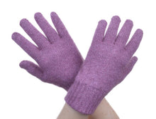 Load image into Gallery viewer, Possum and Merino
679 Plain Glove - Keep those hands warm with these versatile gloves that are just for anyone, at any age, anytime. These classic gloves are the perfection of knitwear. Possum Merino and Pure Mulberry Silk provide gentle comfort, yet these gloves remain durable and strong.
New Zealand Designed and manufactured
Natural and Sustainable
35% Possum Fur, 55% Merino Wool, 10% Pure Mulberry Silk.