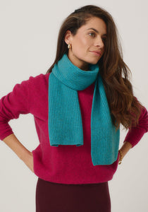 Possum and Merino

0578 Ribbed Scarf - The classic rib scarf never goes out of style. Styled with coats and jackets it will elevate your outfit and keep you cosy.

Made in New Zealand from an exclusive Merinomink blend of 50% ZQ Merino, 40% Brushtail possum and 10% Mulberry silk.