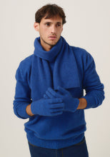 Load image into Gallery viewer, Possum and Merino

070709 Merinomink Gloves - Warm hands, warm heart! No one likes frozen fingers so keep them cosy in our Merinomink gloves.

Made in New Zealand from an exclusive Merinomink blend of 50% ZQ Merino, 40% Brushtail possum and 10% Mulberry silk.