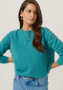 Possum and Merino

100296 Mia Crew - The go-to crew that you'll wear on repeat. This ageless style has a slim, classic fit and is short but not cropped in length. It features new Merinomink branding. Team it with the Essential Snood to effortlessly transform it into a rollneck.&nbsp;

Made in New Zealand from an exclusive Merinomink blend of 50% ZQ Merino, 40% Brushtail possum and 10% Mulberry silk.