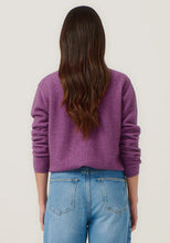 Load image into Gallery viewer, Possum and Merino

100296 Mia Crew - The go-to crew that you&#39;ll wear on repeat. This ageless style has a slim, classic fit and is short but not cropped in length. It features new Merinomink branding. Team it with the Essential Snood to effortlessly transform it into a rollneck.&nbsp;

Made in New Zealand from an exclusive Merinomink blend of 50% ZQ Merino, 40% Brushtail possum and 10% Mulberry silk.