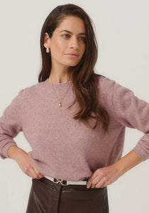 Possum and Merino

100296 Mia Crew - The go-to crew that you'll wear on repeat. This ageless style has a slim, classic fit and is short but not cropped in length. It features new Merinomink branding. Team it with the Essential Snood to effortlessly transform it into a rollneck.&nbsp;

Made in New Zealand from an exclusive Merinomink blend of 50% ZQ Merino, 40% Brushtail possum and 10% Mulberry silk.