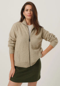 Possum and Merino

100300 Arianne Jacket - The Arianne is that everyday jacket you'll reach for all the time. Paired with jeans or chinos, it has a smart casual look and an interesting textural knit. Topped off with pockets and a stylish Merinomink zip pull, it's designed to keep you warm without weighing you down. Classic fit.&nbsp;

Made in New Zealand from an exclusive Merinomink blend of 50% ZQ Merino, 40% Brushtail possum and 10% Mulberry silk.