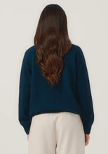 Load image into Gallery viewer, Possum and Merino

100300 Arianne Jacket - The Arianne is that everyday jacket you&#39;ll reach for all the time. Paired with jeans or chinos, it has a smart casual look and an interesting textural knit. Topped off with pockets and a stylish Merinomink zip pull, it&#39;s designed to keep you warm without weighing you down. Classic fit.&nbsp;

Made in New Zealand from an exclusive Merinomink blend of 50% ZQ Merino, 40% Brushtail possum and 10% Mulberry silk.