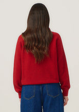 Load image into Gallery viewer, Possum and Merino

100300 Arianne Jacket - The Arianne is that everyday jacket you&#39;ll reach for all the time. Paired with jeans or chinos, it has a smart casual look and an interesting textural knit. Topped off with pockets and a stylish Merinomink zip pull, it&#39;s designed to keep you warm without weighing you down. Classic fit.&nbsp;

Made in New Zealand from an exclusive Merinomink blend of 50% ZQ Merino, 40% Brushtail possum and 10% Mulberry silk.