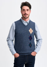 Load image into Gallery viewer, Possum and Merino

100307 Palmer Vest - This classic pullover vest features argyle detailing with hand-stitched cross detail. Team it with a shirt or merino layer to dress it up or down for the office or a day on the green. A classic fit

Made in New Zealand from an exclusive Merinomink blend of 50% ZQ Merino, 40% Brushtail possum and 10% Mulberry silk.