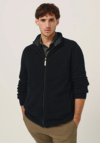 Possum and Merino

100350 Whittaker Zip Jacket - This classic jacket is a go-to piece with pockets and contrast striped collar. Featuring a Merinomink zip pull, its ready for whatever the weather throws at you. A classic fit.

Made in New Zealand from an exclusive Merinomink blend of 50% ZQ Merino, 40% Brushtail possum and 10% Mulberry silk.
