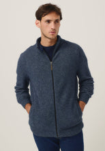 Load image into Gallery viewer, Possum and Merino

100350 Whittaker Zip Jacket - This classic jacket is a go-to piece with pockets and contrast striped collar. Featuring a Merinomink zip pull, its ready for whatever the weather throws at you. A classic fit.

Made in New Zealand from an exclusive Merinomink blend of 50% ZQ Merino, 40% Brushtail possum and 10% Mulberry silk.
