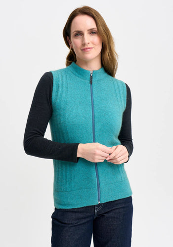 Possum and Merino

100351 Mattison Vest - For golf days, gardening, or a girls day out, the Mattison is a must-have. This slim-fitting zip up vest is your recipe for a warm core through the cooler months. 

Made in New Zealand from our exclusive Merinomink blend of 50% ZQ Merino, 40% Brushtail possum and 10% Mulberry silk.