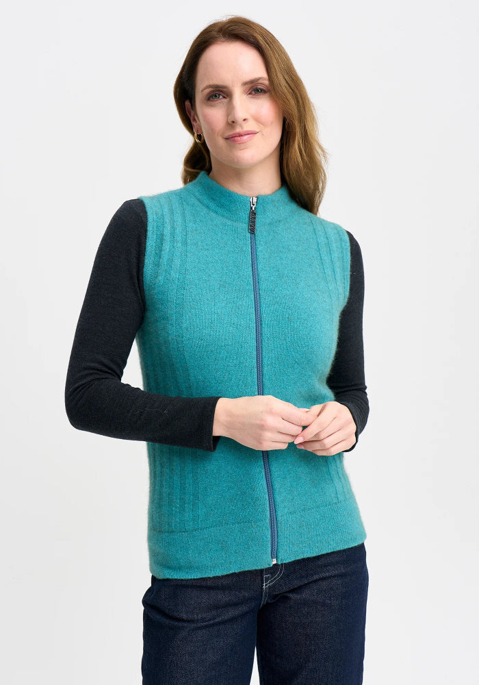 Possum and Merino

100351 Mattison Vest - For golf days, gardening, or a girls day out, the Mattison is a must-have. This slim-fitting zip up vest is your recipe for a warm core through the cooler months. 

Made in New Zealand from our exclusive Merinomink blend of 50% ZQ Merino, 40% Brushtail possum and 10% Mulberry silk.