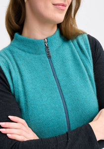 Possum and Merino

100351 Mattison Vest - For golf days, gardening, or a girls day out, the Mattison is a must-have. This slim-fitting zip up vest is your recipe for a warm core through the cooler months.&nbsp;

Made in New Zealand from our exclusive Merinomink blend of 50% ZQ Merino, 40% Brushtail possum and 10% Mulberry silk.