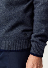 Load image into Gallery viewer, Possum and Merino

100492 Whittaker Half Zip – Defined by its contrast striped collar and signature Merinomink zip pull, this enduring favourite balances comfort and style with ease. The classic silhouette layers effortlessly and transitions seamlessly between casual and elevated dressing, making it a piece you'll return to season after season. A classic fit.

Made in New Zealand from an exclusive Merinomink blend of 50% ZQ Merino, 40% Brushtail possum and 10% Mulberry silk.