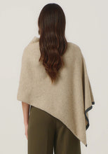 Load image into Gallery viewer, Possum and Merino

1623 Two Tone Poncho - A fan favourite, the Two Tone Poncho is a winner. With a relaxed fit and contrast coloured tipping it&#39;s cut for comfort and style. With a rainbow of colour options on offer, this is one you&#39;ll want in each colour! Classic fit.&nbsp;

Made in New Zealand from an exclusive Merinomink blend of 50% ZQ Merino, 40% Brushtail possum and 10% Mulberry silk.