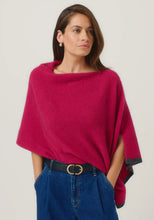 Load image into Gallery viewer, Possum and Merino

1623 Two Tone Poncho - A fan favourite, the Two Tone Poncho is a winner. With a relaxed fit and contrast coloured tipping it&#39;s cut for comfort and style. With a rainbow of colour options on offer, this is one you&#39;ll want in each colour! Classic fit.&nbsp;

Made in New Zealand from an exclusive Merinomink blend of 50% ZQ Merino, 40% Brushtail possum and 10% Mulberry silk.
