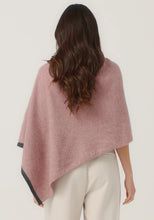 Load image into Gallery viewer, Possum and Merino

1623 Two Tone Poncho - A fan favourite, the Two Tone Poncho is a winner. With a relaxed fit and contrast coloured tipping it&#39;s cut for comfort and style. With a rainbow of colour options on offer, this is one you&#39;ll want in each colour! Classic fit.&nbsp;

Made in New Zealand from an exclusive Merinomink blend of 50% ZQ Merino, 40% Brushtail possum and 10% Mulberry silk.