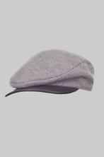 Load image into Gallery viewer, Possum and Merino
608 Cheesecutter with Lambskin Peak -This is the classic Possum Merino mens cheesecutter to keep one's head warm while delivering timeless sophistication. The genuine lambskin leather peak compliments the design which McDonald NZ has specially crafted for you. Make it a great gift or keep one for yourself
35% Possum Fur, 55% Merino Wool, 10% Pure Mulberry Silk.