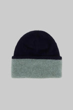 Load image into Gallery viewer, Possum and Merino
6102 Two Toned Beanie (Reversible) - Choose which colours to wear from McDonald's reversible beanie. Made from McDonald’s Possum Merino blended with Mulberry Silk, this beanie is an essential. Feel the luxury with this versatile item.
One size fits all.
35% Possum Fur, 55% Merino Wool, 10% Pure Mulberry Silk.