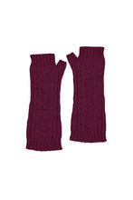 Load image into Gallery viewer, Possum and Merino.
622 Cable Glovelet - Get extra warm and cozy while you set yourself apart with our exclusive cable knit glovelets, crafted from a blend of Possum Merino and Pure Mulberry Silk. These glovelets provide gentle comfort, yet remain durable and practical. Entirely NZ made….your choice comes naturally.
One size only
35% Possum Fur, 55% Merino Wool, 10% Pure Mulberry Silk.