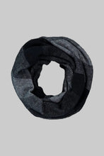 Load image into Gallery viewer, Possum and Merino
658 Ombre Snood - Undoubtedly a star in this season's range, this incredibly versatile snood made with the finest Possum Merino and Mulberry Silk blend in New Zealand.
35% Possum Fur, 55% Merino Wool, 10% Pure Mulberry Silk.