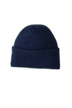Load image into Gallery viewer, Possum and Merino 
675 Plain Tubular Hat - Blended with luxurious Mulberry Silk, the Plain Tubular Beanie is an absolute essential making it a sumptuously warm natural insulator while keeping it surprisingly lightweight. Match this hat with our 674 Plain Tubular Scarf to create an even more stunning look.
One size only
35% Possum Fur, 55% Merino Wool, 10% Pure Mulberry Silk.