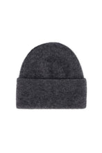 Load image into Gallery viewer, Possum and Merino 
675 Plain Tubular Hat - Blended with luxurious Mulberry Silk, the Plain Tubular Beanie is an absolute essential making it a sumptuously warm natural insulator while keeping it surprisingly lightweight. Match this hat with our 674 Plain Tubular Scarf to create an even more stunning look.
One size only
35% Possum Fur, 55% Merino Wool, 10% Pure Mulberry Silk.