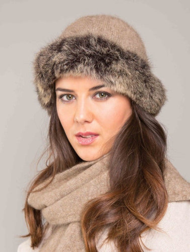 Possum and Merino KO200 Fur Trim Beanie - A gorgeous and warm beanie, large enough to pull right down over your ears to keep out the winter chill. Generously trimmed with luxurious possum fur. Make a set with KO56 Fur Trim Gloves. One Size Made proudly in New Zealand from a premium blend of 40% possum fur, 50% merino lambswool & 10% mulberry silk