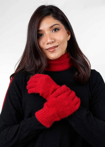 Possum and Merino  KO48 Plain Gloves - Plain gloves with a Koru metal badge.  Makes a set with KO159 Plain Beanie and KO114 Scarf with Fringe.  Made proudly in New Zealand from a premium blend of 40% possum fur, 50% merino lambswool & 10% mulberry silk. 