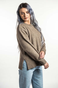 Possum and Merino  KO556 Split Hem Jumper - The design features a wide rib hem with side splits and a ribbed crew neckline.  A great wardrobe staple piece.  Made proudly in New Zealand from a premium blend of 40% possum fur, 50% merino lambswool & 10% mulberry silk.  