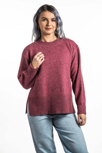 Possum and Merino  KO556 Split Hem Jumper - The design features a wide rib hem with side splits and a ribbed crew neckline.  A great wardrobe staple piece.  Made proudly in New Zealand from a premium blend of 40% possum fur, 50% merino lambswool & 10% mulberry silk.  