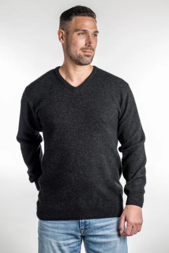 Possum and Merino  KO841 V Neck Jumper - Our basic V neck jumper which is easy to dress up or down.  A simple yet smart style..  3XL incurs extra cost.   Made proudly in New Zealand from a premium blend of 40% possum fur, 50% merino lambswool & 10% mulberry silk.