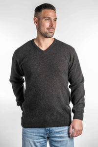 Possum and Merino  KO841 V Neck Jumper - Our basic V neck jumper which is easy to dress up or down.  A simple yet smart style..  3XL incurs extra cost.   Made proudly in New Zealand from a premium blend of 40% possum fur, 50% merino lambswool & 10% mulberry silk.