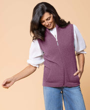 Load image into Gallery viewer, Possum and Merino
NW3101 Gilet - Zip-through vest with integrated pockets, single jersey. WholeGarment seamless construction.
Composition - 40% Possum Fur, 53% Merino, 7% Silk