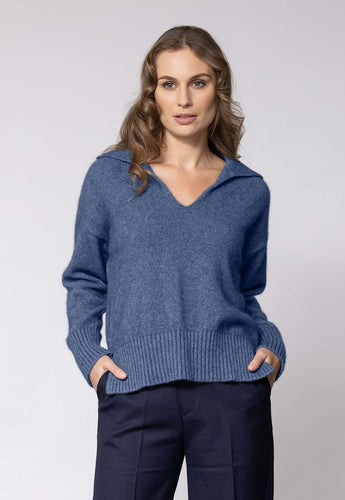 Possum and Merino   NW3233 Madison Vee – This style has the classic Noble Wilde box fit, combining WholeGarment knitting to create a vee neck and collar in one piece.  This fashion piece also includes side splits and chunky ribbed cuffs and band.  Composition: 40% Possum Fur, 53% Merino, 7% Silk