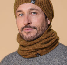 Load image into Gallery viewer, Possum and Merino  NW5053 Moss Neck Warmer - A one-piece neck warmer with moss stitch knit structure.  Composition - 40% Possum Fur, 53% Merino, 7% Silk